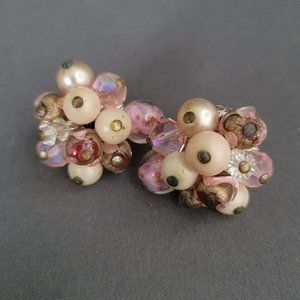 Coro Signed Womens Beaded Clip On Fashion Earrings Silver Tone Vintage 1 in